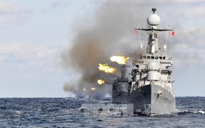 Triều Tiên vừa phóng tên lửa, Hàn Quốc tập trận trên biển rầm rộ