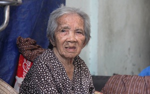 Chuyện đời bà cụ đi "ở đợ" 60 năm, có chồng con nhưng tuổi già đơn độc, sống nhờ người dưng trong hẻm nhỏ