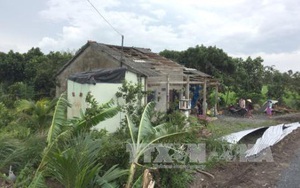 Lốc xoáy làm tốc mái hơn 40 ngôi nhà tại Lâm Đồng
