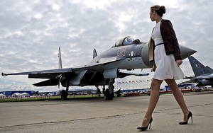 Nga lần đầu huấn luyện nữ phi công quân sự