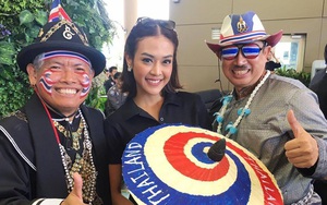 Nữ phóng viên Thái Lan đẹp hút mắt ở SEA Games 29