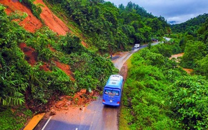 Ảnh: Sạt lở nghiêm trọng nhiều điểm trên QL 279, giao thông tê liệt
