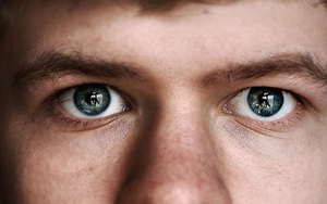 7 điều không nên làm với mắt: Hãy biết sớm để bảo vệ "cửa sổ tâm hồn" của mình