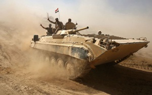 Người Kurd và Iraq mải đánh nhau, IS bất ngờ tấn công chiếm lãnh thổ