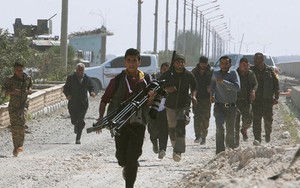 Syria thời hậu IS: Nga rút quân, Mỹ không ngừng "bơm" viện trợ cho quân nổi dậy SDF?