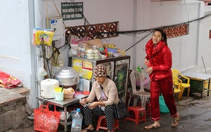 Người Hà Nội mặc áo rét ra đường giữa... mùa hè
