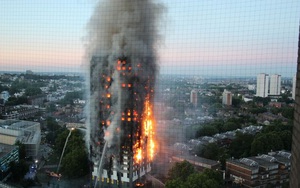 Người mẹ ôm 6 con chạy từ tầng 21 xuống đất, 4 con thoát chết trong vụ cháy tại London