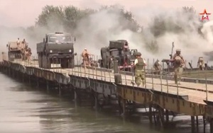 NÓNG: Đại quân ồ ạt diệt IS, QĐ Nga bắc cầu qua sông Euphrates - Đòn quyết định đã tới?