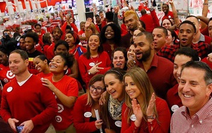 Nhân viên bán hàng bật mí 10 bí mật về Black Friday