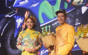 Huyền thoại đường đua Valentino Rossi đến Việt Nam, mặc áo dài giao lưu cùng fan