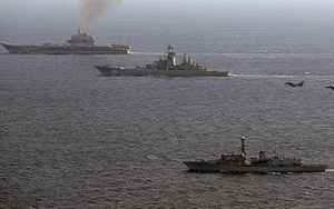 Hạm đội NATO hộ tống tàu sân bay Kuznetsov Nga từ Syria về nước