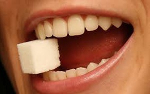 Những thói quen gây hại cho răng