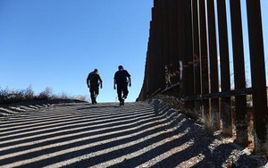 Bức tường dọc biên giới Mỹ - Mexico đắt gần gấp đôi dự tính của ông Trump