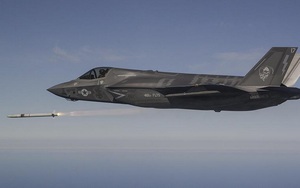 Siêu chiến đấu cơ F-35 thử nghiệm thành công tên lửa ASRAAM