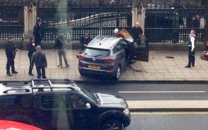 Tông xe, nổ súng trước cửa tòa nhà Quốc hội Anh