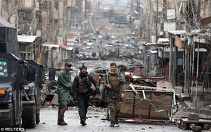 Thủ lĩnh IS dùng 17 xe bom và 300 chiến binh mở đường máu chạy khỏi Mosul