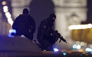 Pháp: Nghi can trong vụ nổ súng ở Paris trình diện cảnh sát Bỉ