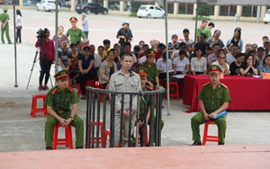 Bị đuổi ra khỏi nhà, con rể đâm bố mẹ vợ cũ thương vong