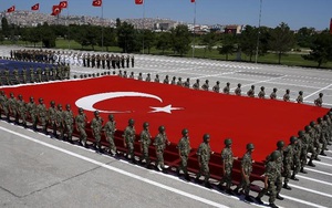 Quốc hội Thổ Nhĩ Kỳ cho phép đưa quân đến Qatar
