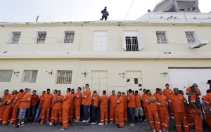 Mexico: Nhà tù trong tay các băng đảng