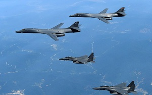 Sinh viên Mỹ vừa qua đời, Washington gửi máy bay ném bom tới bán đảo Triều Tiên