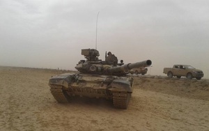 Chiến sự Syria: "Diều hâu sa mạc" xuất trận cùng tăng T-90 tấn công IS