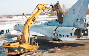 Ukraine “xẻ thịt” TU-160, bán tháo công nghệ tên lửa vì nghe lời Mỹ