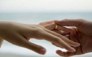 Sống chung từ trước, giờ kết hôn tính vợ chồng khi nào?