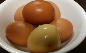 Đắt gấp 10 lần trứng gà Việt, trứng gà Hàn Quốc vẫn được tranh mua