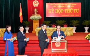Kiện toàn nhân sự chủ chốt 2 tỉnh