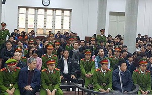 Nguyễn Xuân Sơn 'khẽ ho', Hà Văn Thắm vội lo tiền?