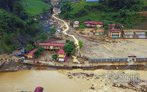 Mù Cang Chải hoang tàn nhìn từ trên cao