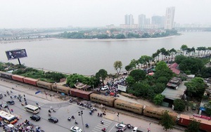 Chuyển đường sắt sang bên kia sông Hồng: Bất tiện nghìn khách đi lại