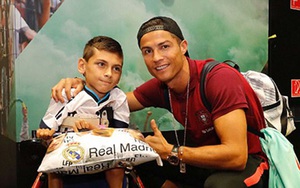 Cristiano Ronaldo gây sốt với nghĩa cử cực đẹp dành cho fan "đặc biệt"