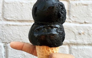 Rầm rộ trào lưu ăn kem đen giúp giảm cân, detox cơ thể: Có thực sự an toàn?