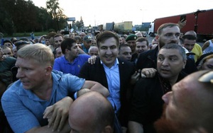 Cựu Tổng thống Gruzia Saakashvili vượt biên vào Ukraine bất chấp bị cấm đoán