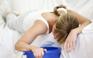 Xử trí đúng cách khi bị ngộ độc thực phẩm