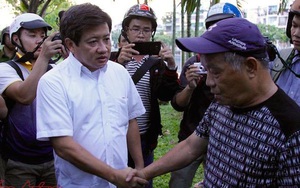 Ông Đoàn Ngọc Hải 'tha' cho lái xe ôm tiểu bậy trên đường