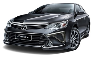 Ô tô Camry giảm 120 triệu đồng: Cú 'down' giá khó tin