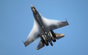 Báo Mỹ: Chiến đấu cơ F-16 "không phải đối thủ" của Su-35 Nga