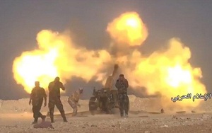 Pháo binh Syria dội hỏa lực cực mạnh 2 căn cứ của phiến quân ở Quneitra