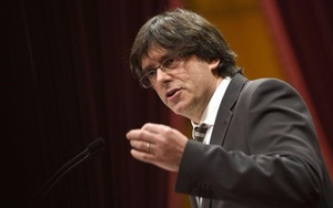 Catalonia sẽ ly khai nếu bị tước quyền tự trị
