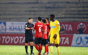 Trưởng ban TT Nguyễn Văn Mùi: ‘Trọng tài có quyền thay đổi quyết định, hủy bàn thắng của Long An’