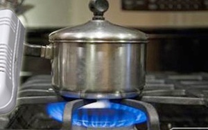 Làm gì khi bị ngộ độc khí gas?