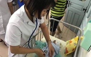 Bé gái sơ sinh bị người mẹ bỏ lại ở Bệnh viện Thanh Nhàn