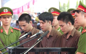 Nên bỏ hẳn việc xét xử lưu động
