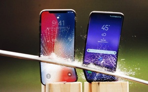 Luyện chém "hoa quả" bằng iPhone X và Galaxy S8