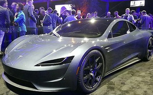 Elon Musk nói xe Tesla Roadster trong tương lai còn bay được một quãng ngắn, áp dụng cả công nghệ tên lửa