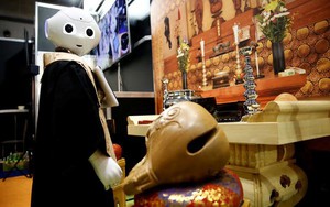 Nhật Bản: "Sư thầy robot" sẽ điều hành tang lễ tương lai?