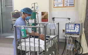 Nhiều trẻ xuất huyết não do thiếu vitamin K nhập viện
